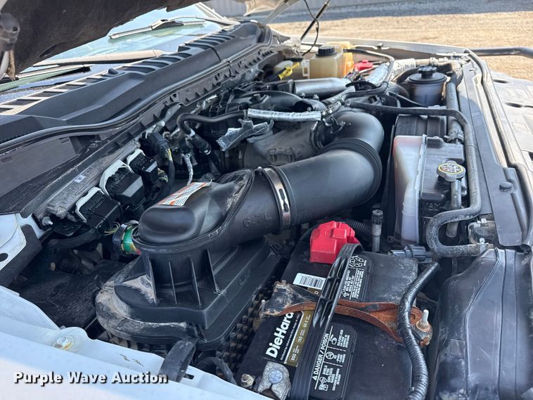 image for item NU9633 2017 Ford F550 Super Duty utility / service truck