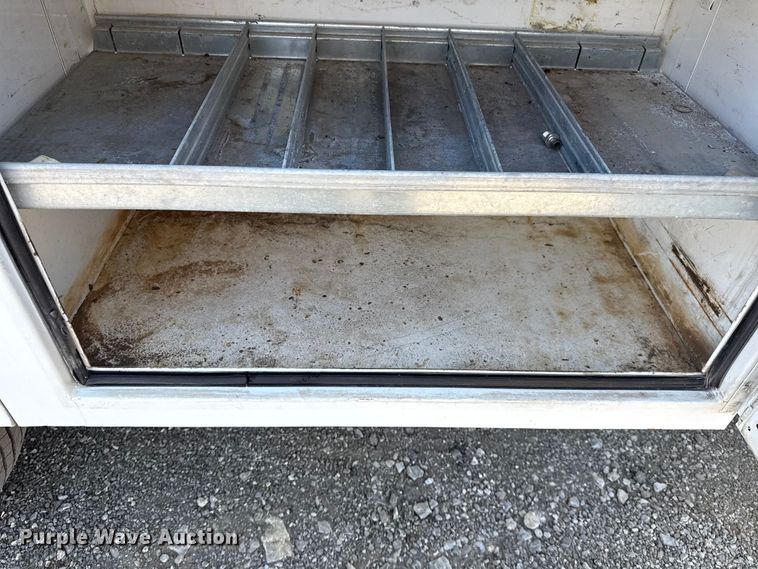 image for item NU9635 2019 Ford F350 Super Duty utility bed pickup truck