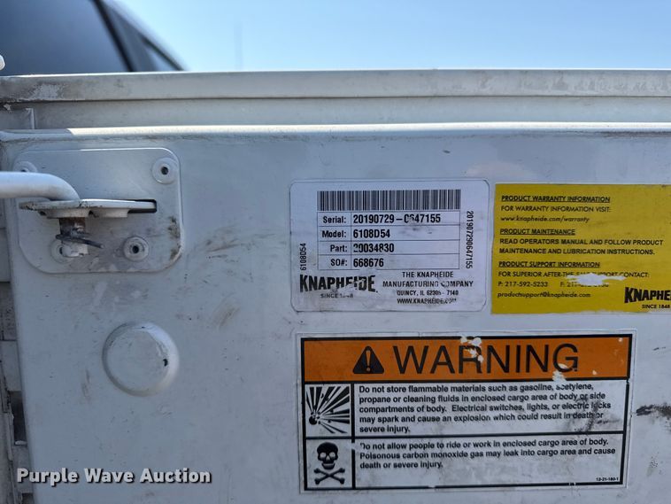 image for item NU9635 2019 Ford F350 Super Duty utility bed pickup truck