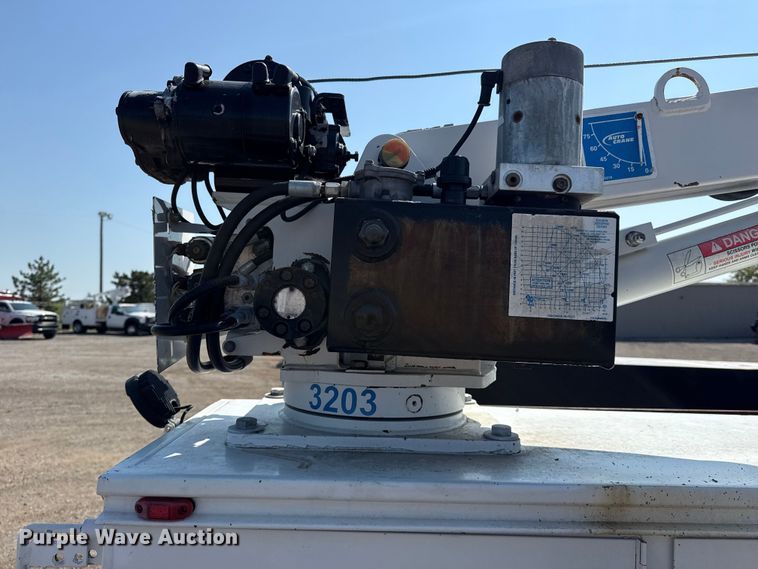 image for item NU9635 2019 Ford F350 Super Duty utility bed pickup truck