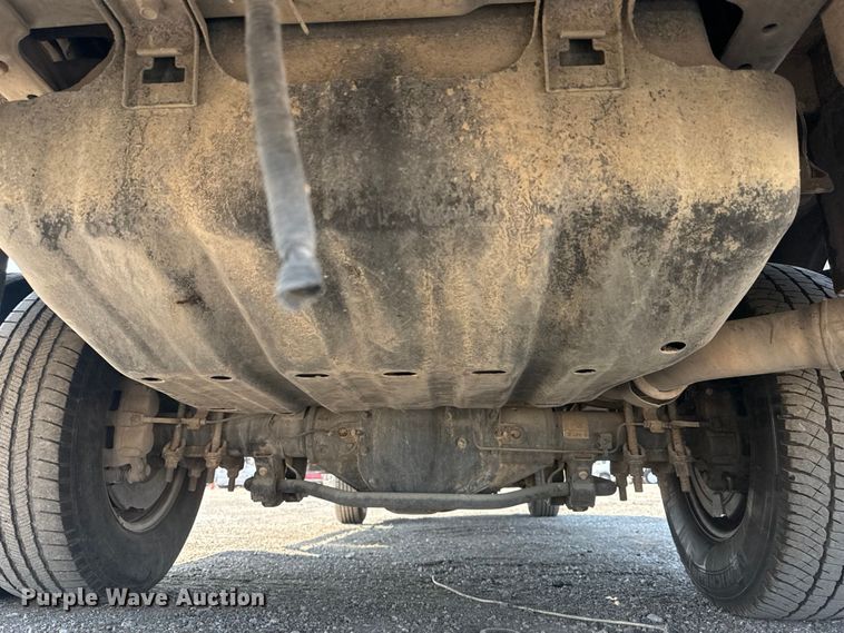 image for item NU9635 2019 Ford F350 Super Duty utility bed pickup truck