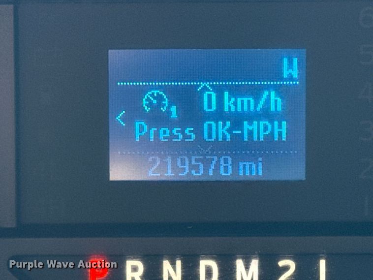 image for item NU9635 2019 Ford F350 Super Duty utility bed pickup truck