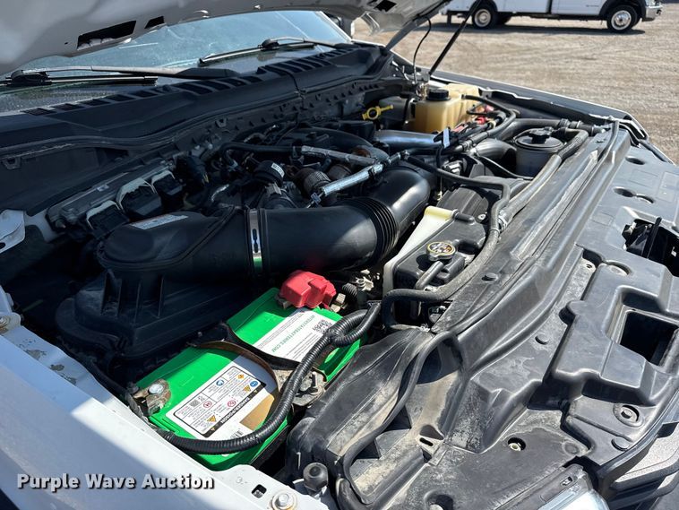 image for item NU9635 2019 Ford F350 Super Duty utility bed pickup truck