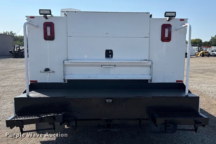 image for item NU9636 2018 Ford F550 Super Duty utility / service truck