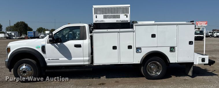 image for item NU9636 2018 Ford F550 Super Duty utility / service truck