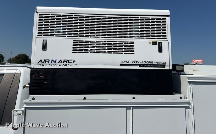 image for item NU9636 2018 Ford F550 Super Duty utility / service truck