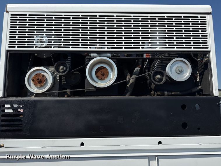 image for item NU9636 2018 Ford F550 Super Duty utility / service truck