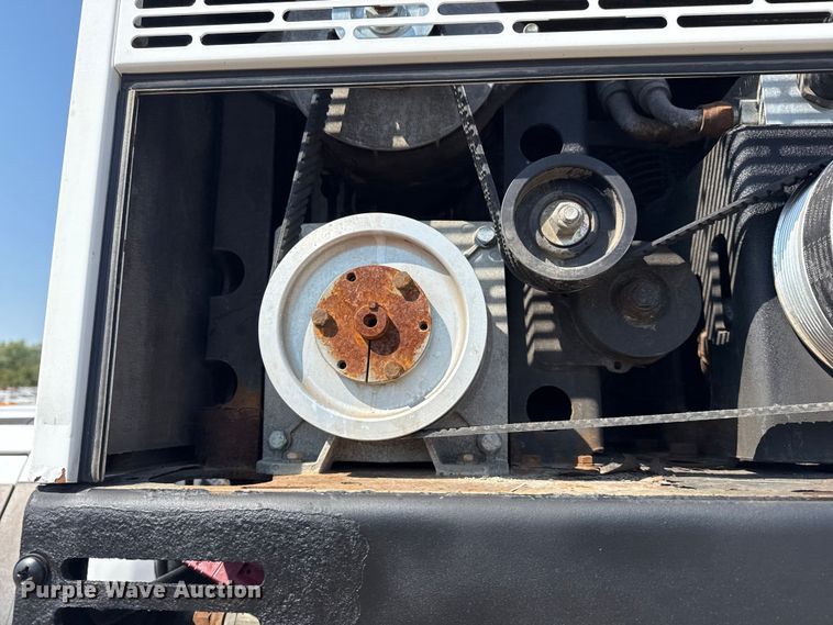 image for item NU9636 2018 Ford F550 Super Duty utility / service truck