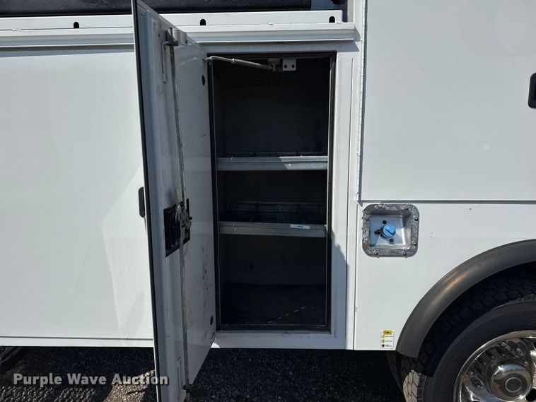 image for item NU9636 2018 Ford F550 Super Duty utility / service truck