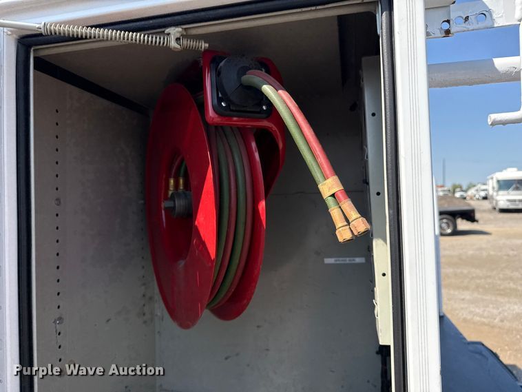 image for item NU9636 2018 Ford F550 Super Duty utility / service truck