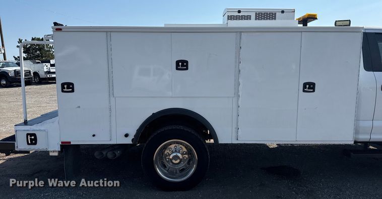image for item NU9636 2018 Ford F550 Super Duty utility / service truck