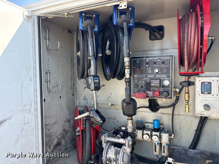 image for item NU9636 2018 Ford F550 Super Duty utility / service truck