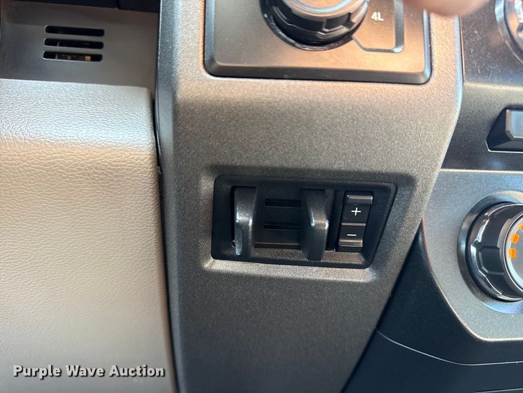 image for item NU9636 2018 Ford F550 Super Duty utility / service truck