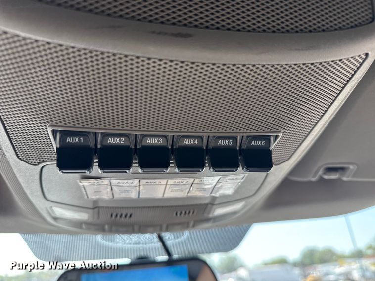 image for item NU9636 2018 Ford F550 Super Duty utility / service truck