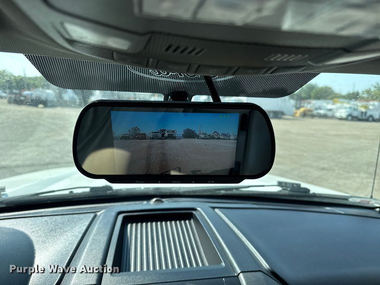 image for item NU9636 2018 Ford F550 Super Duty utility / service truck