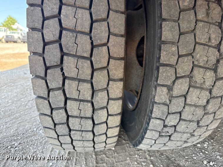 image for item NU9636 2018 Ford F550 Super Duty utility / service truck