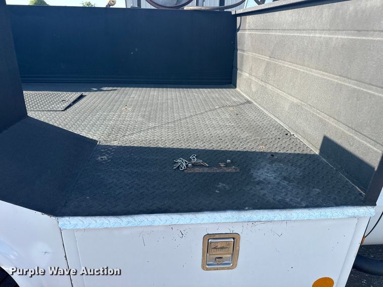 image for item NU9641 2012 Ford F550 Super Duty Crew Cab utility / service truck