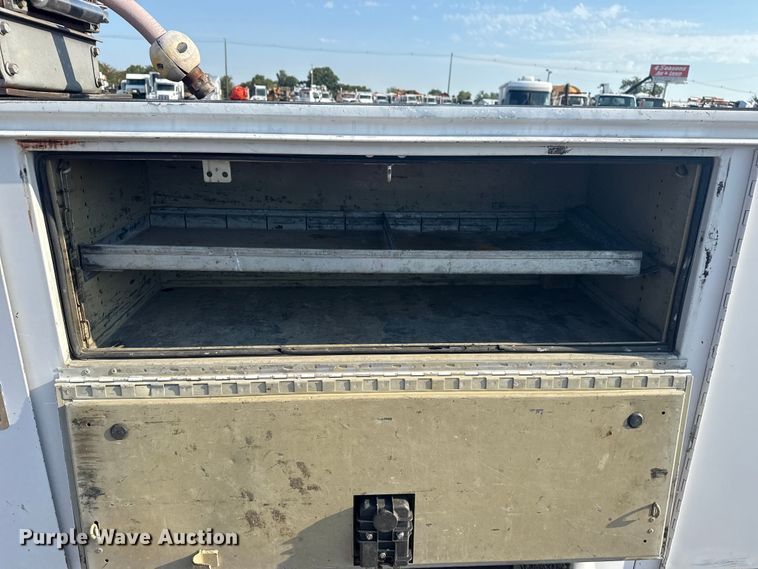 image for item NU9641 2012 Ford F550 Super Duty Crew Cab utility / service truck