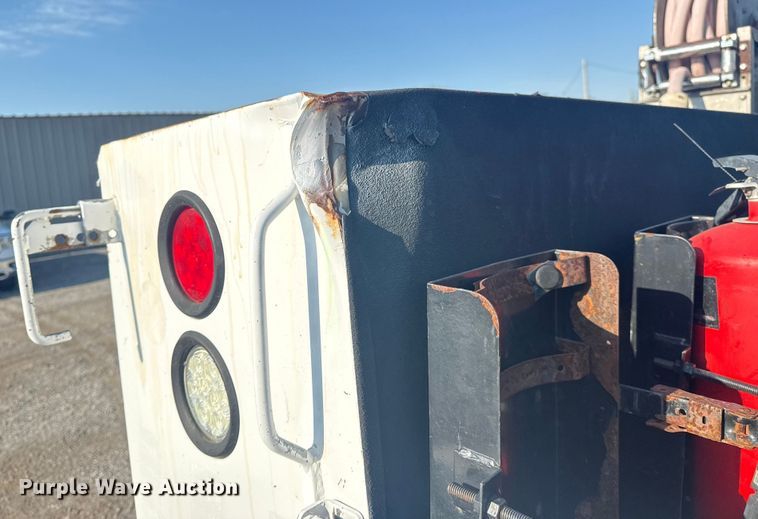 image for item NU9641 2012 Ford F550 Super Duty Crew Cab utility / service truck