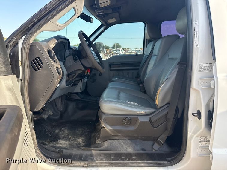 image for item NU9641 2012 Ford F550 Super Duty Crew Cab utility / service truck