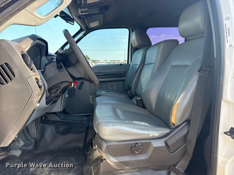 image for item NU9641 2012 Ford F550 Super Duty Crew Cab utility / service truck