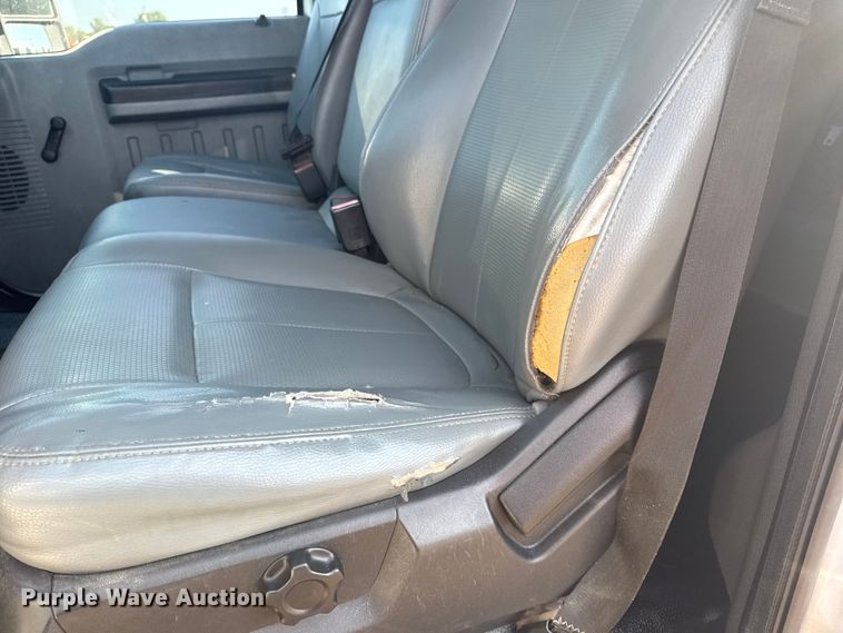 image for item NU9641 2012 Ford F550 Super Duty Crew Cab utility / service truck