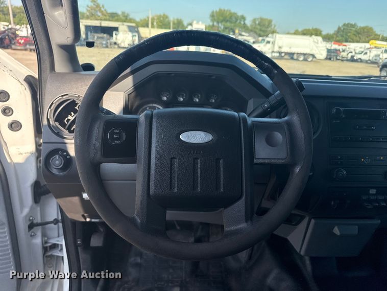 image for item NU9641 2012 Ford F550 Super Duty Crew Cab utility / service truck