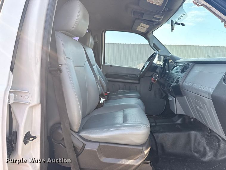 image for item NU9641 2012 Ford F550 Super Duty Crew Cab utility / service truck