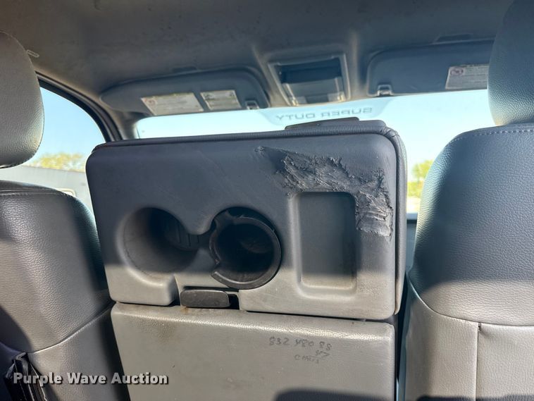 image for item NU9641 2012 Ford F550 Super Duty Crew Cab utility / service truck