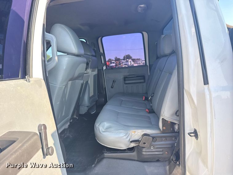 image for item NU9641 2012 Ford F550 Super Duty Crew Cab utility / service truck