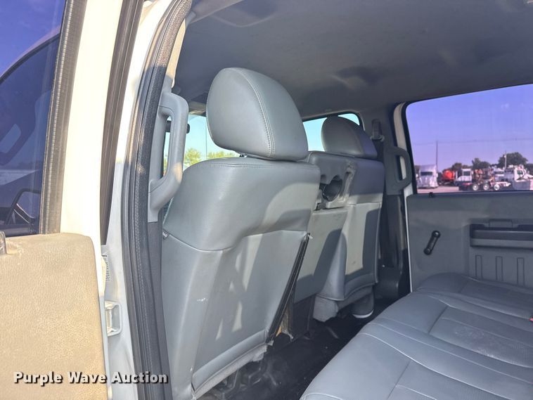 image for item NU9641 2012 Ford F550 Super Duty Crew Cab utility / service truck