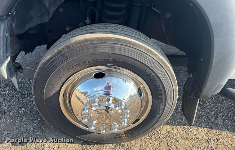 image for item NU9641 2012 Ford F550 Super Duty Crew Cab utility / service truck