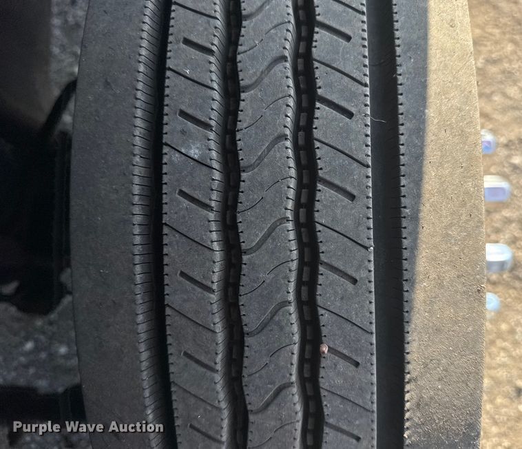 image for item NU9641 2012 Ford F550 Super Duty Crew Cab utility / service truck