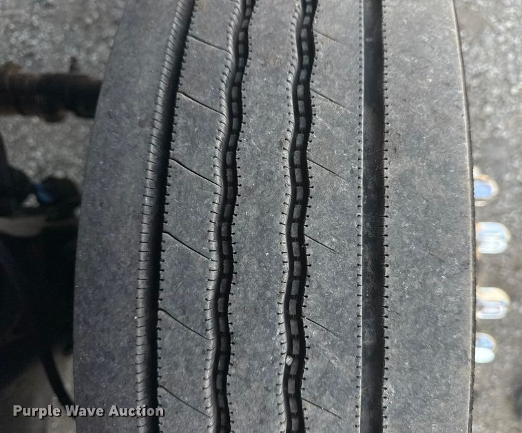 image for item NU9641 2012 Ford F550 Super Duty Crew Cab utility / service truck