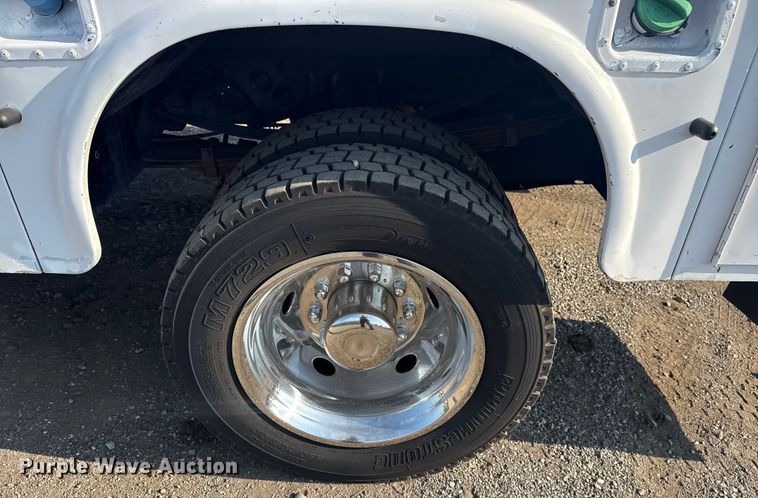 image for item NU9641 2012 Ford F550 Super Duty Crew Cab utility / service truck