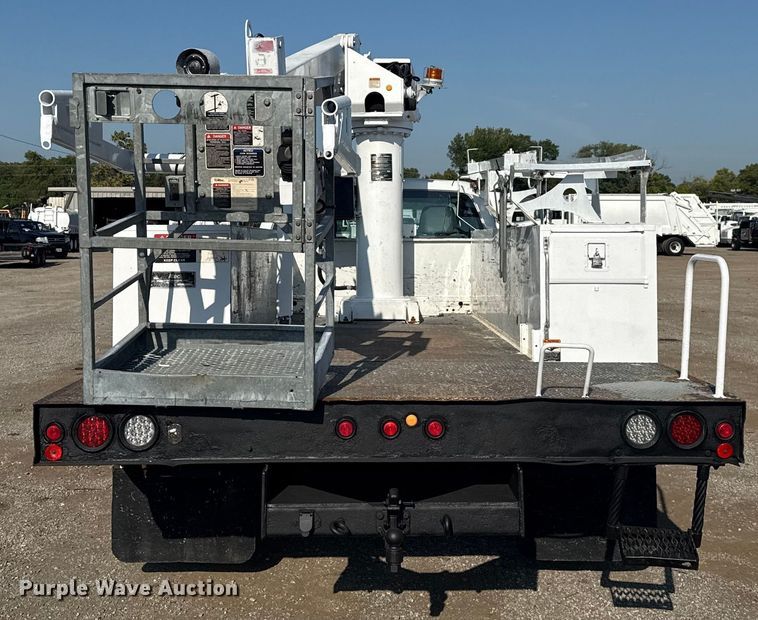 image for item NU9642 2011 Ford F550 Super Duty bucket truck