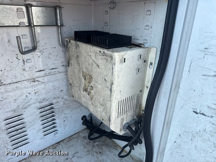 image for item NU9642 2011 Ford F550 Super Duty bucket truck