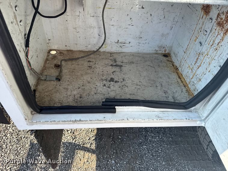 image for item NU9642 2011 Ford F550 Super Duty bucket truck