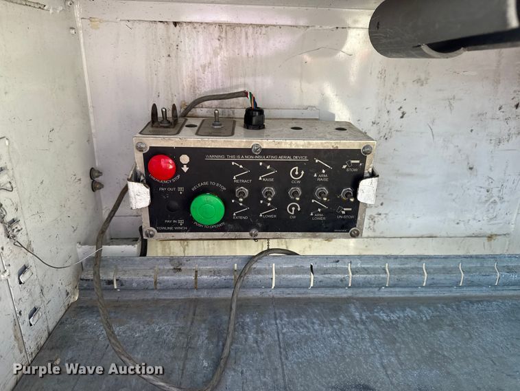 image for item NU9642 2011 Ford F550 Super Duty bucket truck