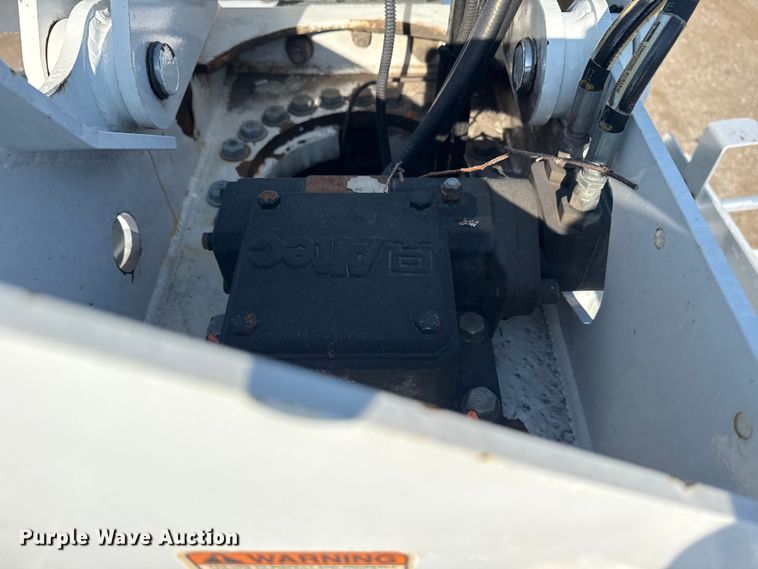 image for item NU9642 2011 Ford F550 Super Duty bucket truck