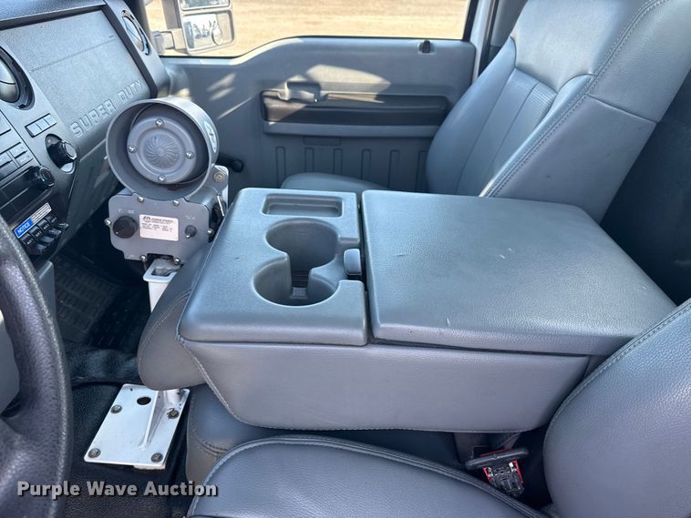 image for item NU9642 2011 Ford F550 Super Duty bucket truck