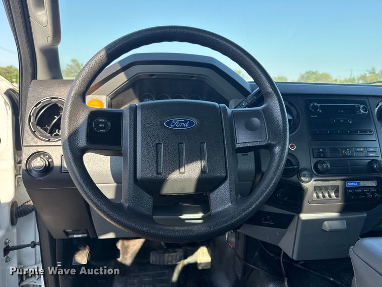 image for item NU9642 2011 Ford F550 Super Duty bucket truck