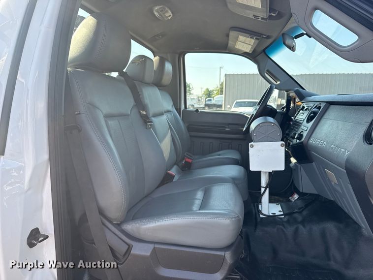 image for item NU9642 2011 Ford F550 Super Duty bucket truck