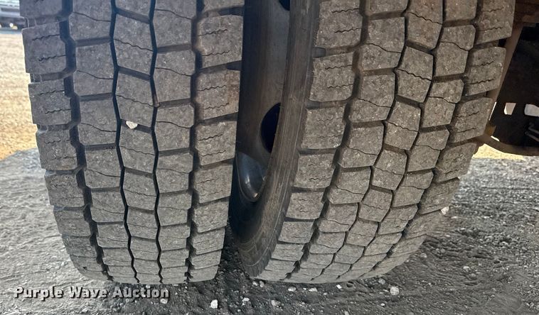 image for item NU9642 2011 Ford F550 Super Duty bucket truck