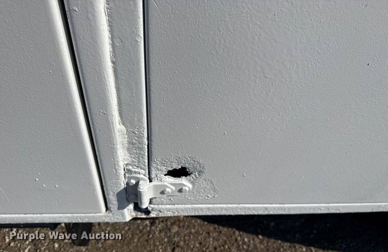 image for item NU9643 2010 International 7500 crane truck