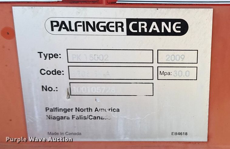 image for item NU9643 2010 International 7500 crane truck