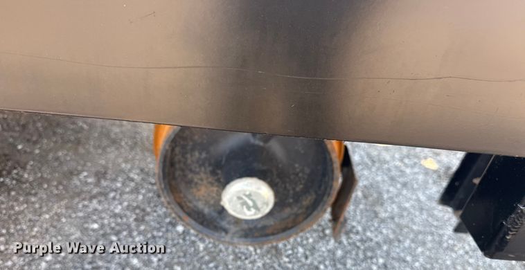 image for item NU9643 2010 International 7500 crane truck