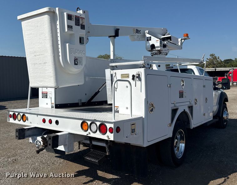 image for item NU9644 2012 Ford F450 Super Duty bucket truck