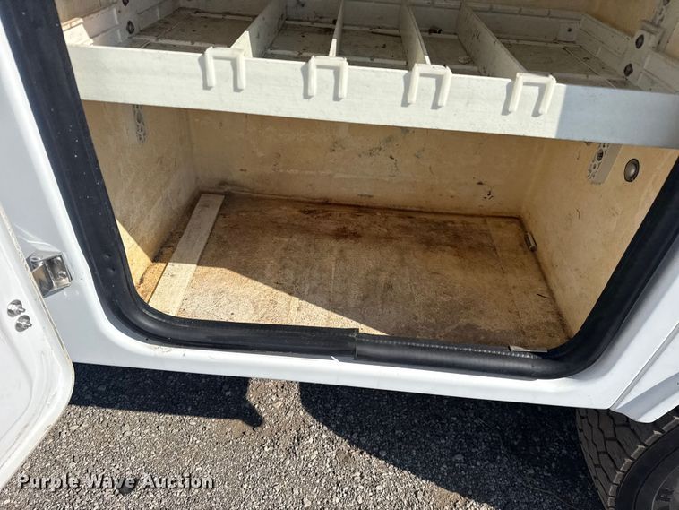 image for item NU9644 2012 Ford F450 Super Duty bucket truck