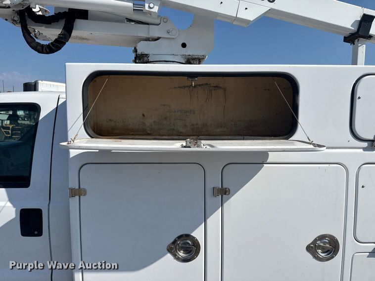 image for item NU9644 2012 Ford F450 Super Duty bucket truck